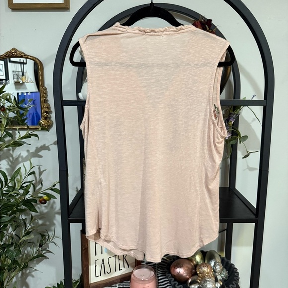 Max Jeans Pink Sleeveless Embellished Blouse size medium - Picture 7 of 7